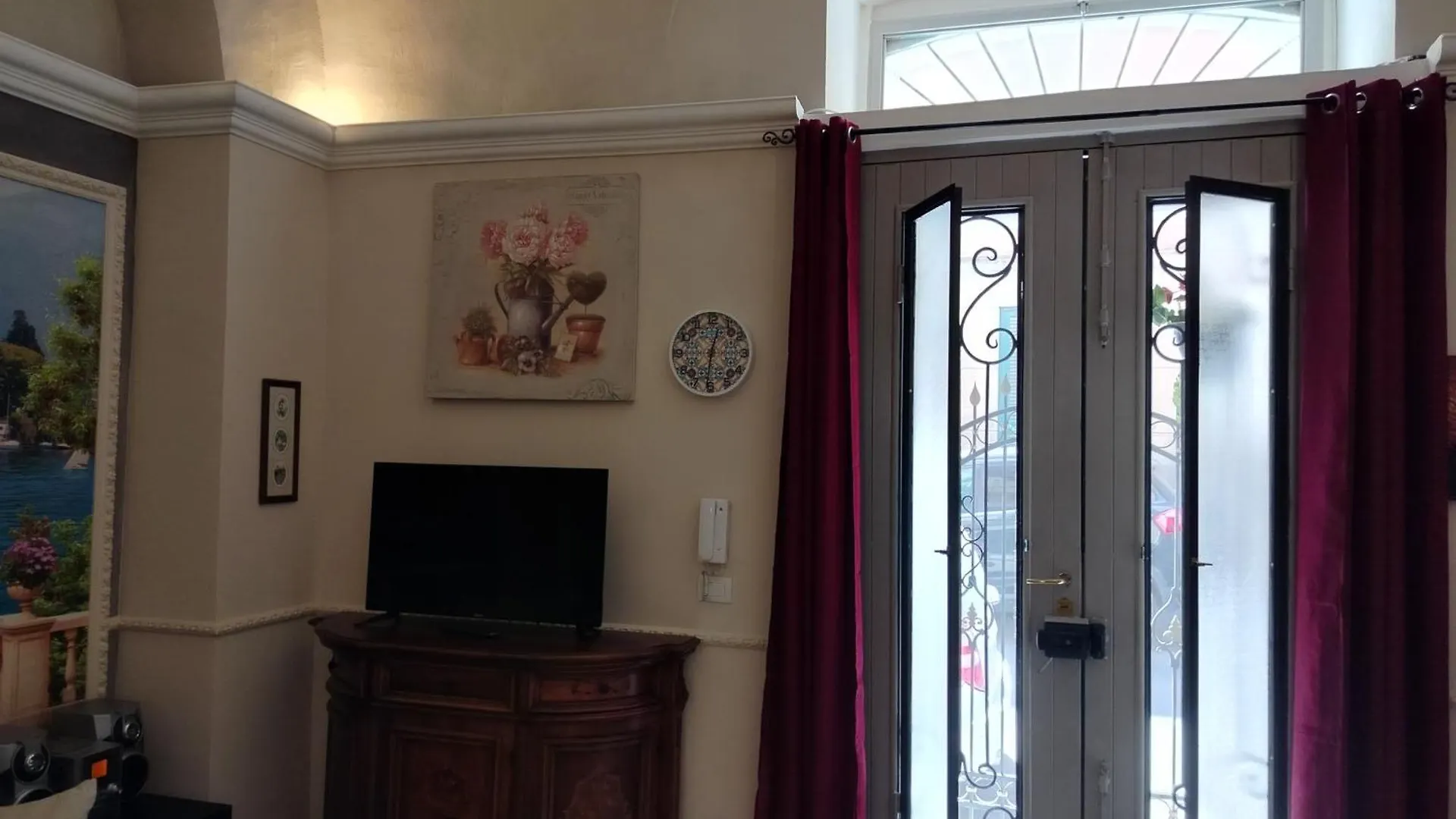 Apartament Azalea House Katania