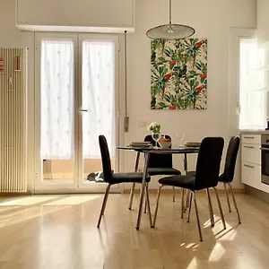 https://cozy-apartment-tortona-navigli.italymilanhotels.net